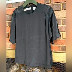 🛍️ Chaus Black top Size 10 excellent condition